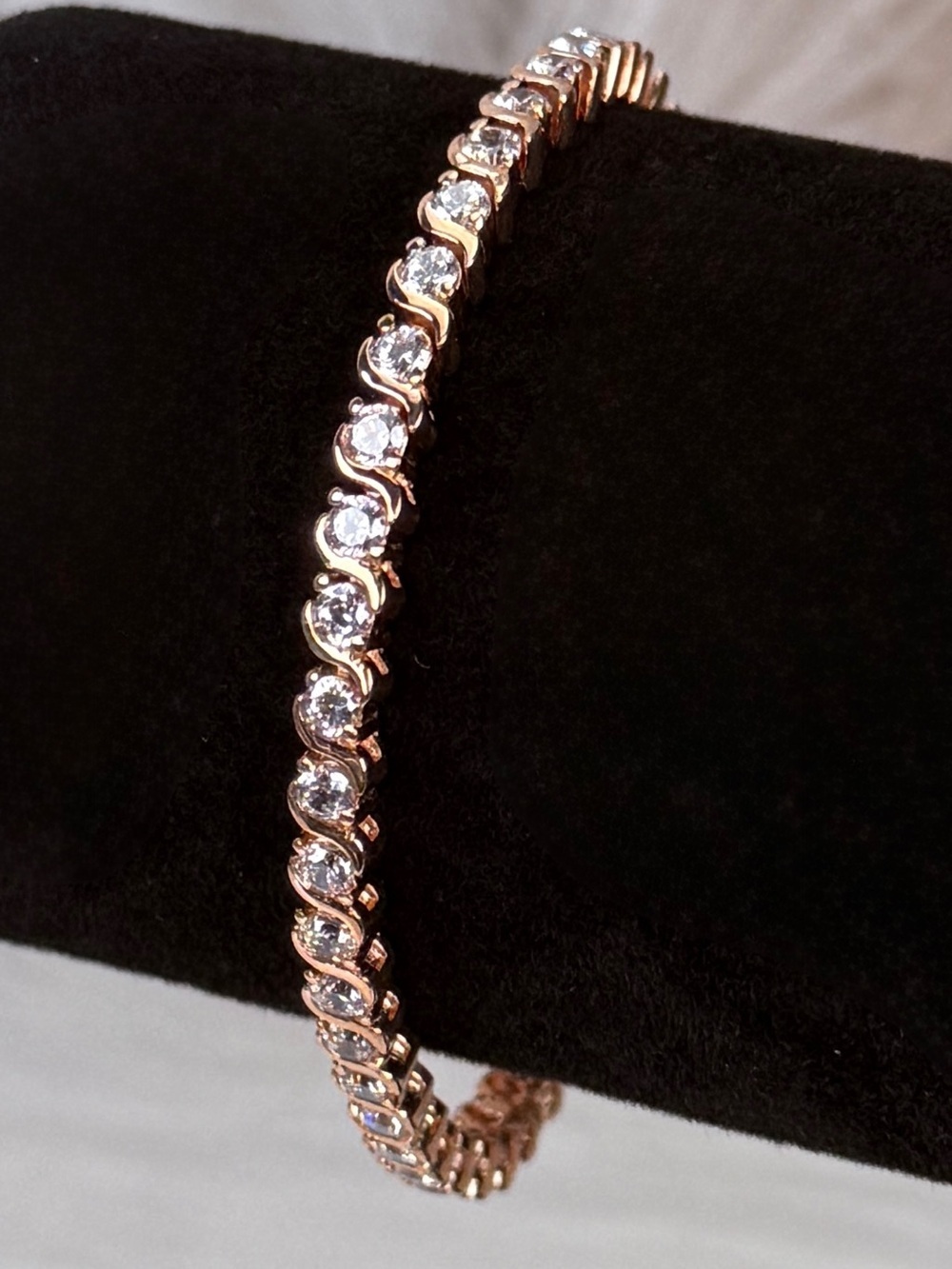 Gorgeous rosegold tone, clear CZ bling, tennis bracelet